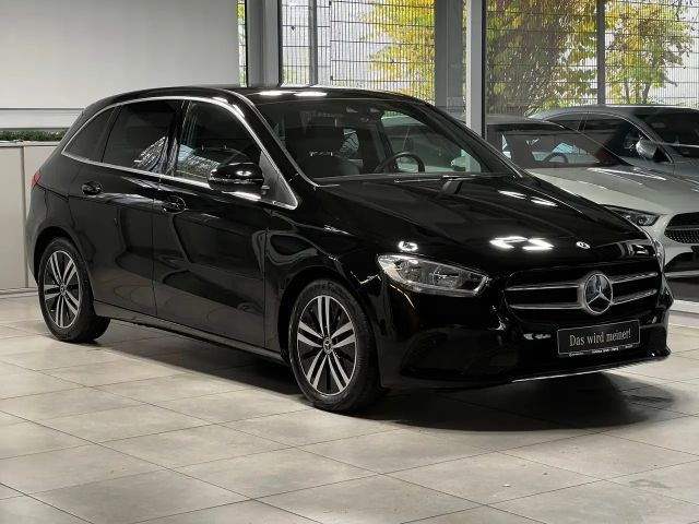 Mercedes-Benz B 180 Progressive