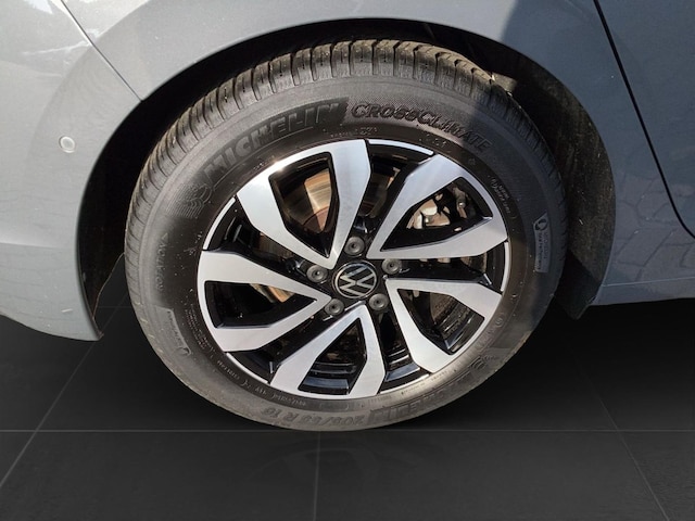 Volkswagen Golf 2.0 TDI DSG IQ.Drive