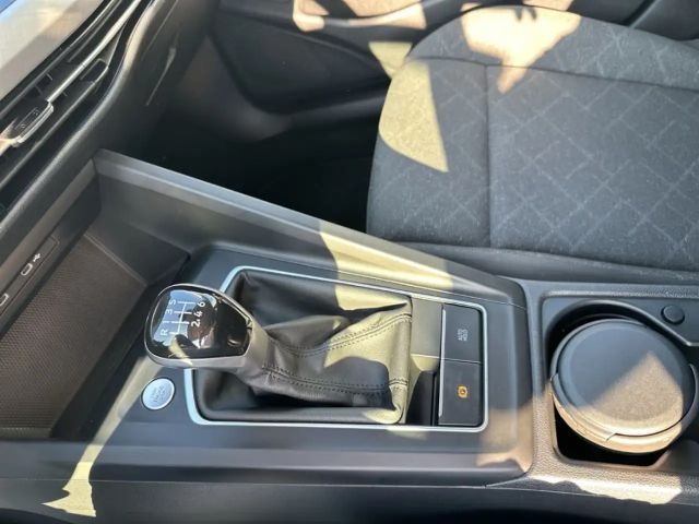 Volkswagen Golf 1.5 TSI Life