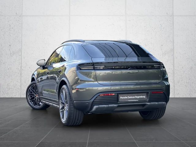 Porsche Macan 4
