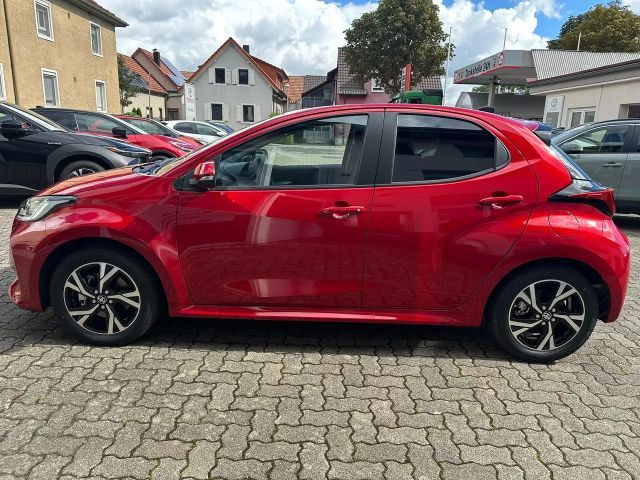Toyota Yaris Active Hatchback Hybride