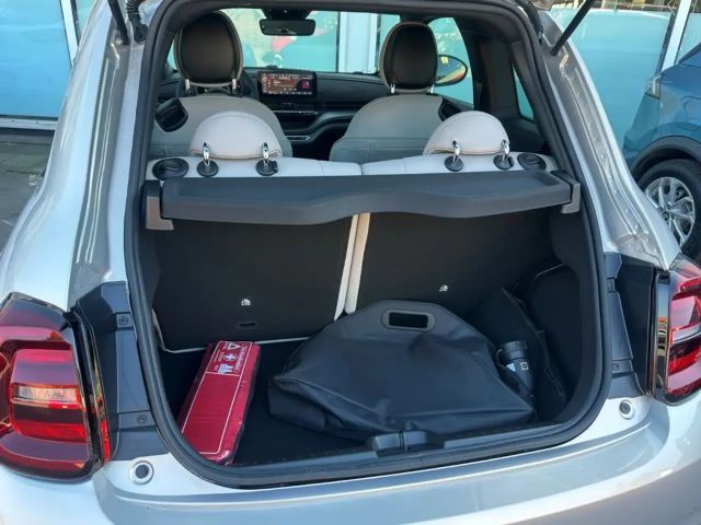 Fiat 500e Giorgio Armani Navi Leder individual LED SzHz