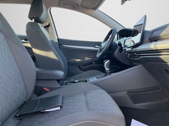 Volkswagen Golf 1.5 TSI Life Variant