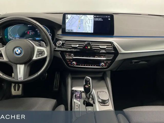 BMW 530 530e M-Sport Sedan