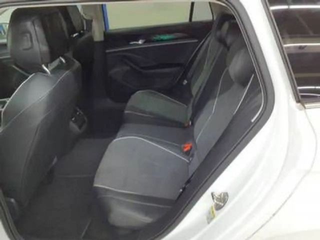 Volkswagen Passat Elegance Elegance Variant