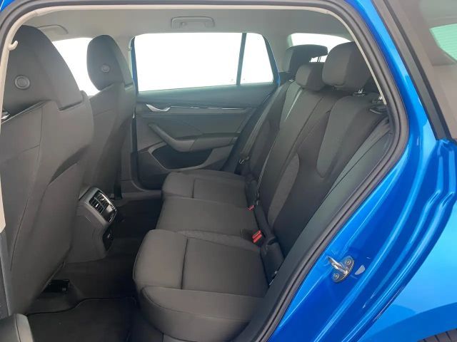 Skoda Octavia Essence TSI