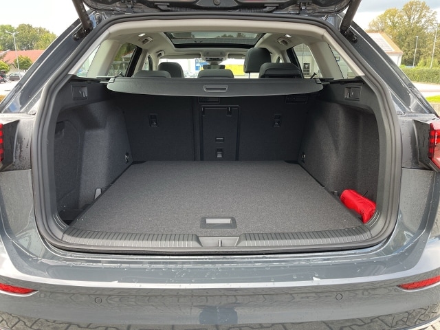 Volkswagen Golf 1.5 eTSI DSG Golf VIII Variant