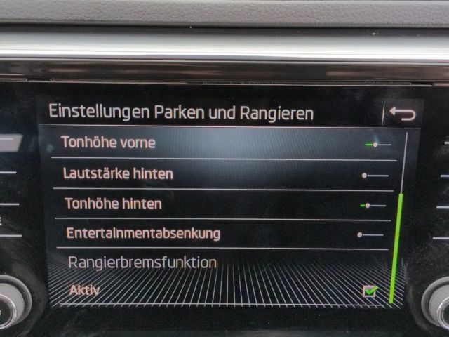 Skoda Superb 2.0 TDI Combi