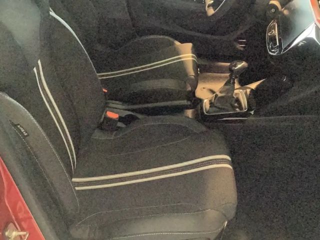 Opel Corsa YES Apple CarPlay Android Auto SHZ LenkradHZG PDC