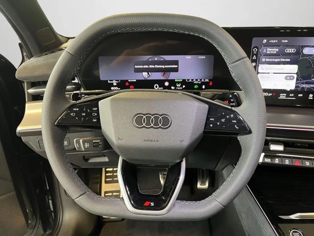 Audi Q3 SUV TFSI quatt. s.tro. MMI Pro/Pano/Digital M