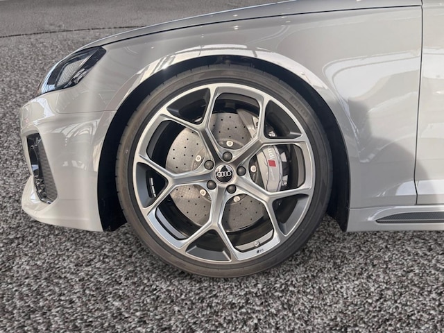 Audi RS4 Avant Quattro