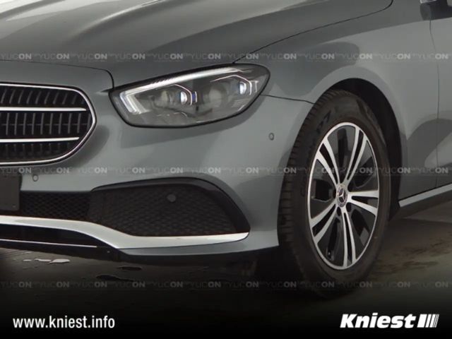 Mercedes-Benz E 220 AVANTGARDE E 220 d Estate