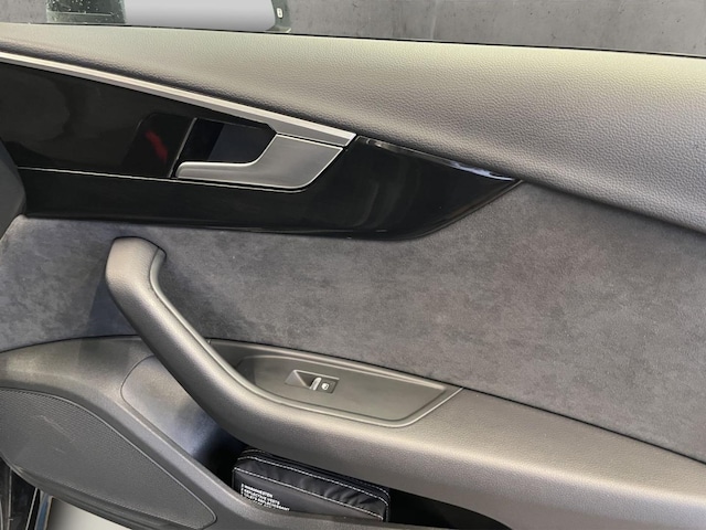 Audi A4 40 TFSI Avant S-Line S-Tronic