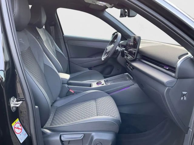 Volkswagen T-Roc 1.5 eTSI DSG R-Line