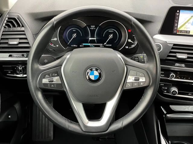 BMW X3 xDrive30e