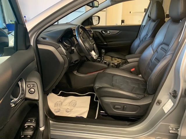 Nissan Qashqai Akari 1,3 Leder/Navi/SHZ/Pano/CarPlay