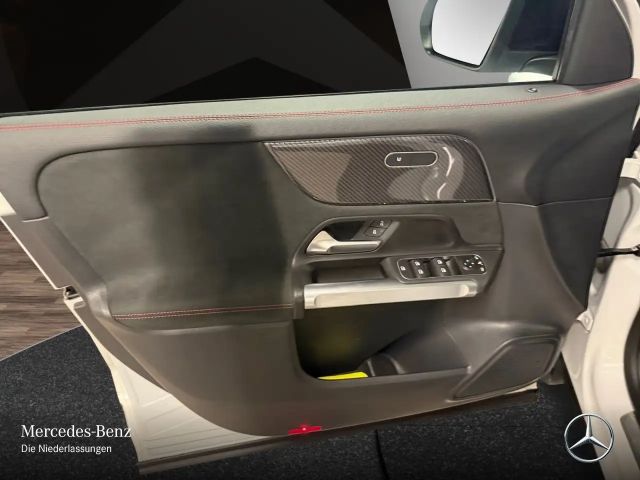 Mercedes-Benz GLB 200 4MATIC AMG Line