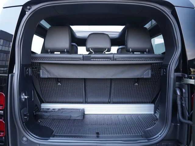 Land Rover Defender 90 Dynamic HSE