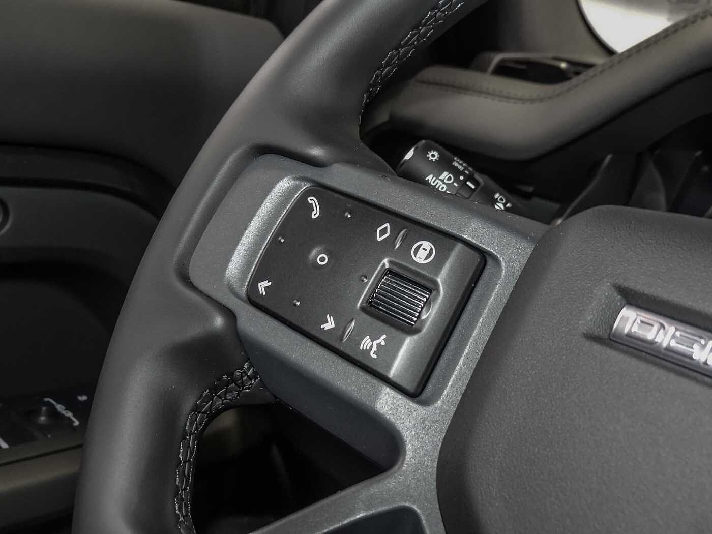 Land Rover Defender 110 Dynamic SE