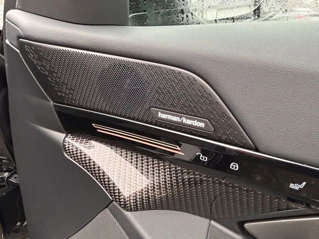 BMW 520 520i M-Sport Sedan