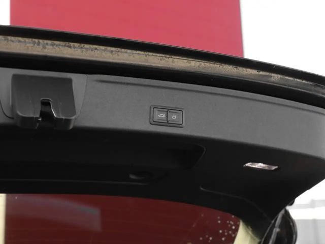 Audi A4 35 TFSI Avant Competition S-Line