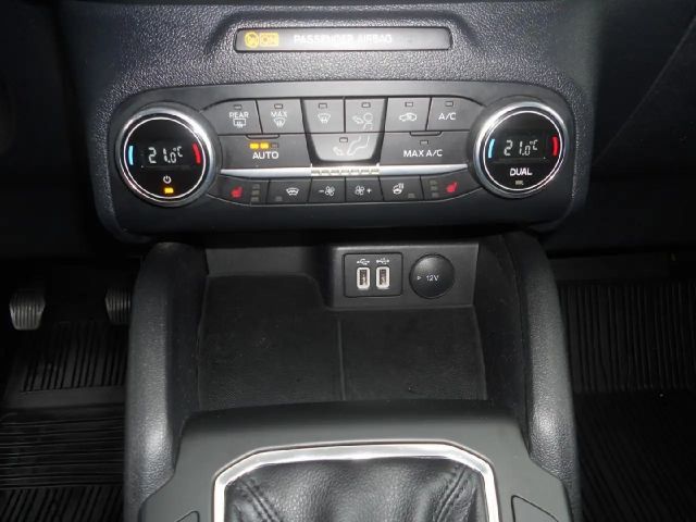 Ford Kuga Cool & Connect