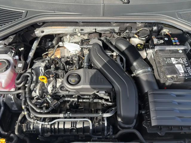 Volkswagen T-Roc 1.5 TSI DSG R-Line