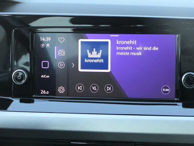 Volkswagen Golf Life Variant