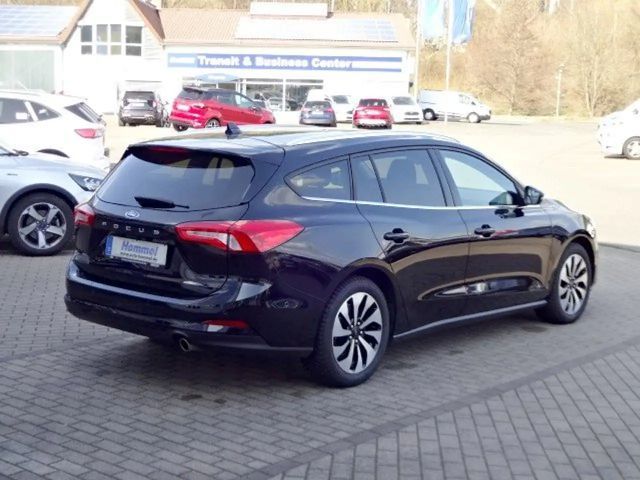 Ford Focus Cool & Connect Wagon