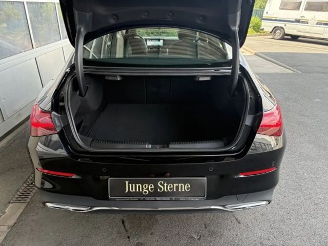 Mercedes-Benz CLA 180 Coupé Progressive