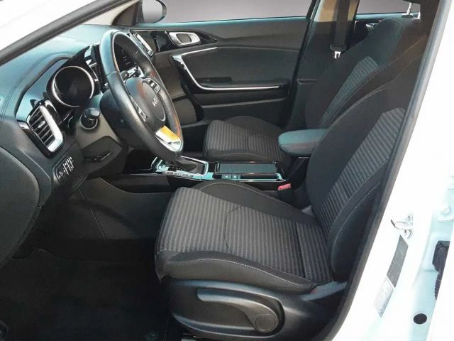 Kia XCeed Hybrid PHEV Vision