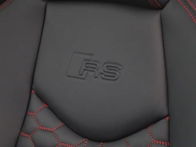 Audi RS Q3 Audi TT RS Coupé