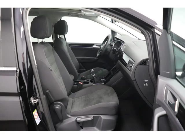 Volkswagen Touran 1.5 TSI Highline