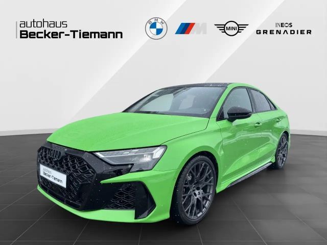 Audi RS3 Quattro S-Tronic Sedan