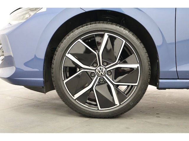 Volkswagen Golf 1.5 TSI Golf VIII