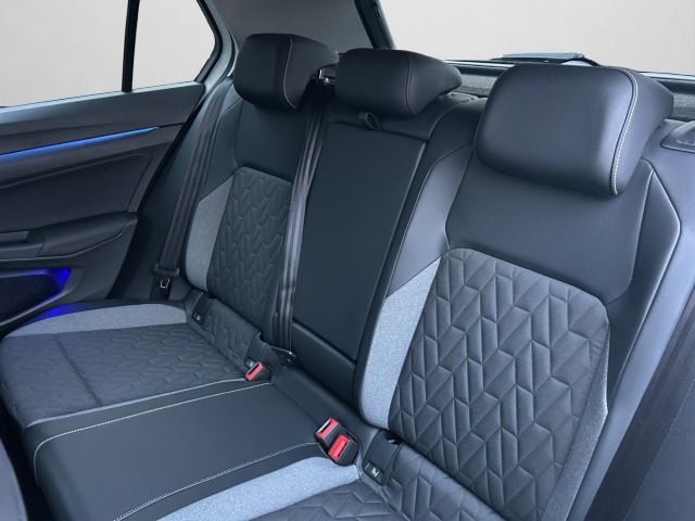 Volkswagen Golf 1.5 TSI DSG Golf VIII IQ.Drive