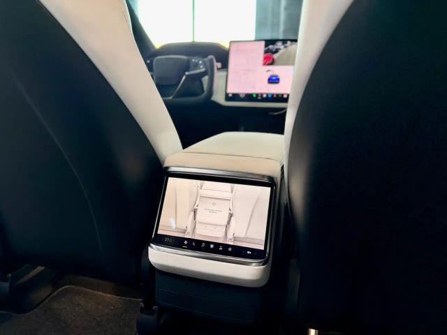 Tesla Model X Long Range