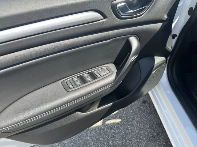 Renault Megane Combi Intens TCe 140