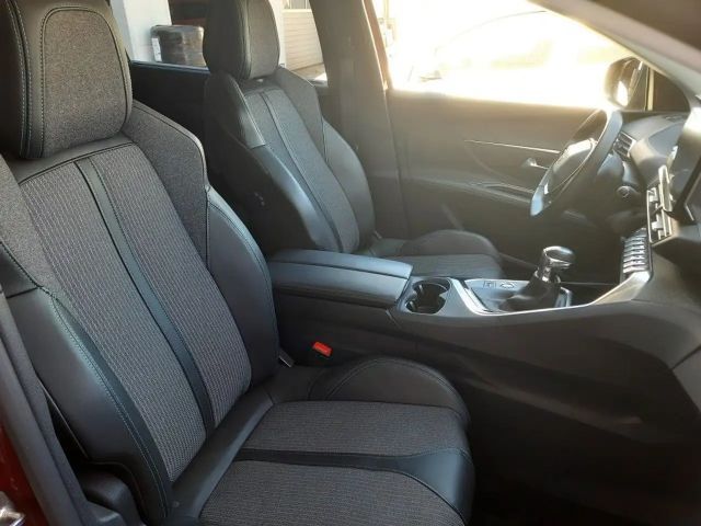 Peugeot 5008 Allure Pack PureTech