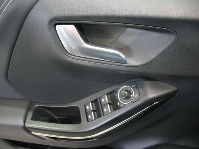 Ford Puma EcoBoost Titanium