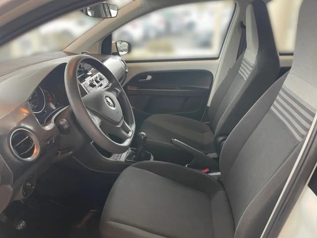 Volkswagen up! Move Move up!