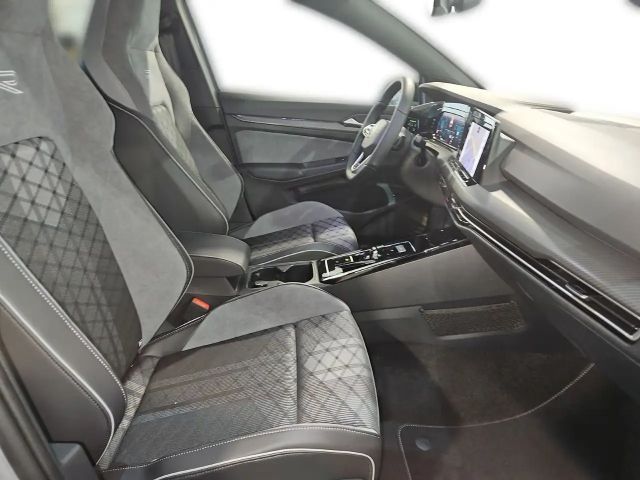 Volkswagen Golf R-Line Variant