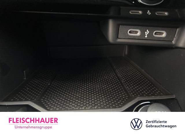 Volkswagen T-Roc Life Move