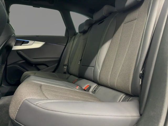 Audi A4 35 TFSI S-Line