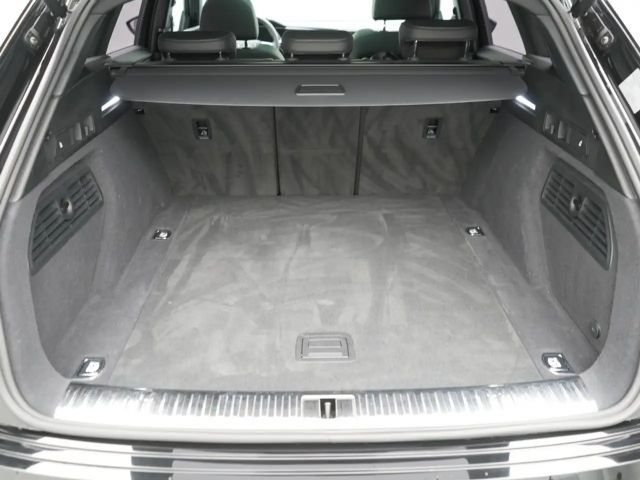 Audi Q8 e-tron LEDER NAVI HUD VIRT CARPLAY SHZ PANO