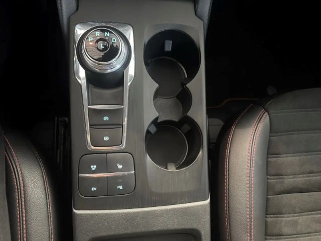 Ford Kuga Plug in Hybrid ST Line X