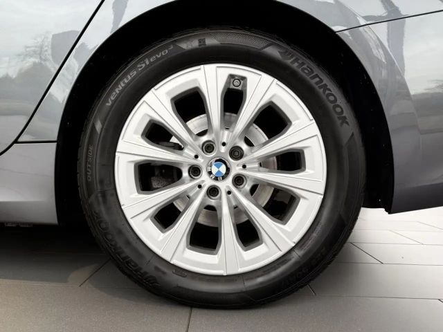 BMW 320 320i Touring