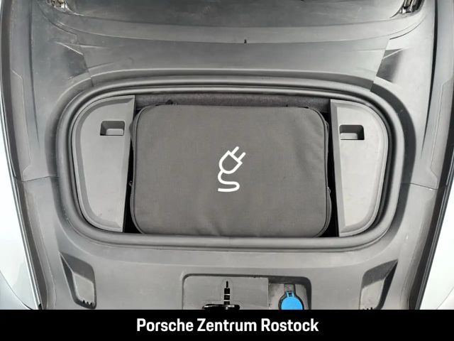 Porsche Taycan S Turbo