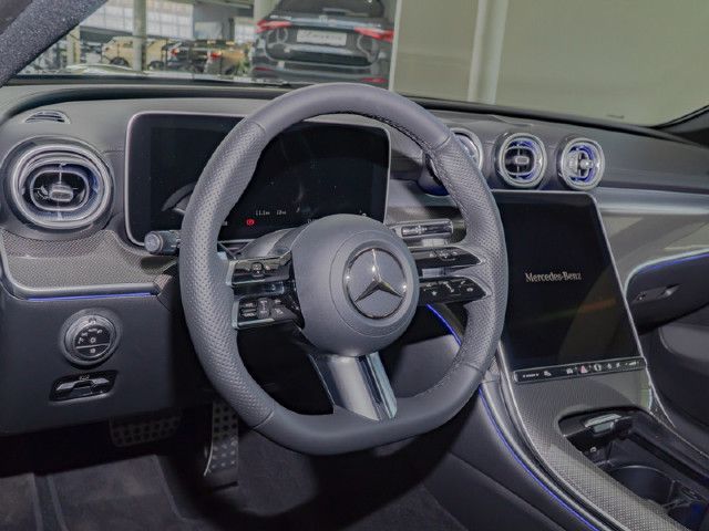 Mercedes-Benz C 200 AMG Line Sedan