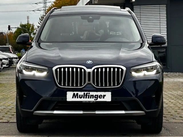 BMW X3 0e Sports.Kamera PanoDach Lenkradh.AHK 19"